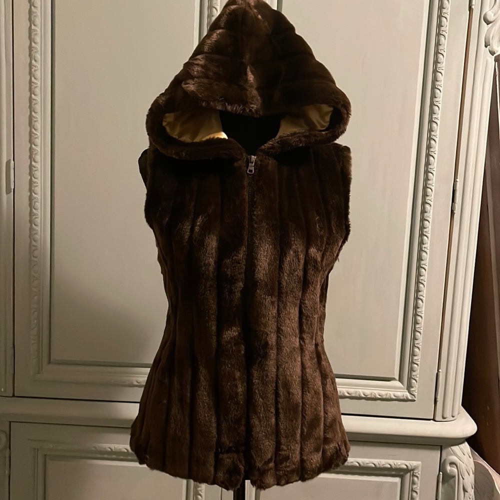 Fake brown fur ESPRIT vest